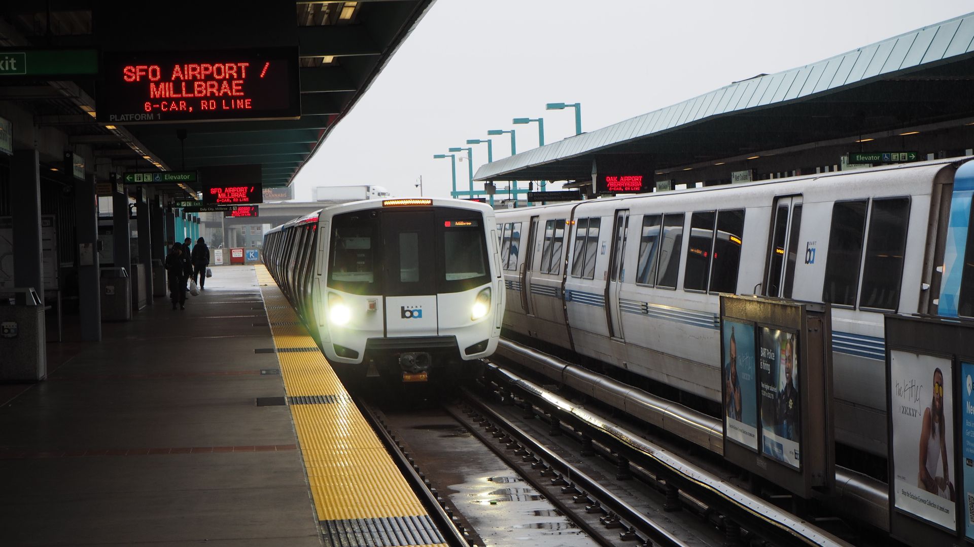File:BART Fleet of the Future train at West Oakland.jpg