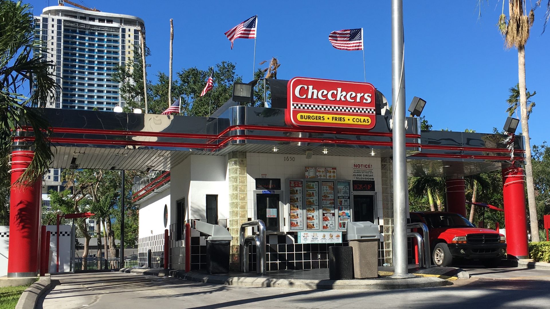 File:Checkers Miami (25330719218).jpg