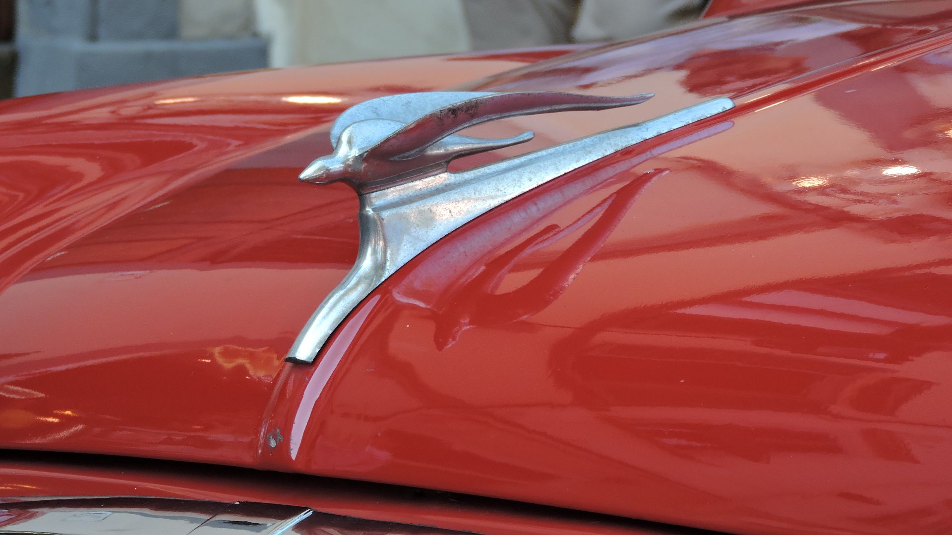 File:Firenze, piazza San Marco, Autobianchi Bianchina Cabriolet, hood ornament.jpg