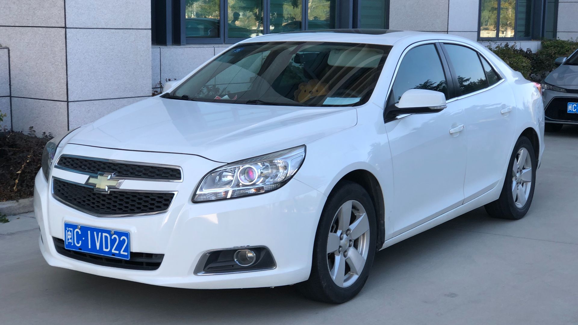 File:Chevrolet Malibu VIII Shishi 01 2022-03-01.jpg