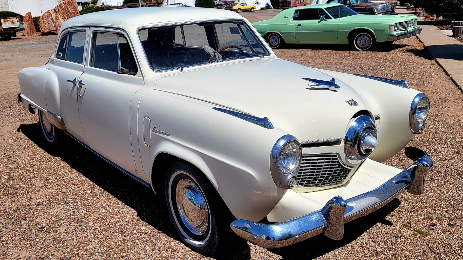 File:Studebaker at Wigwam Motel, Holbrook, Arizona.jpg