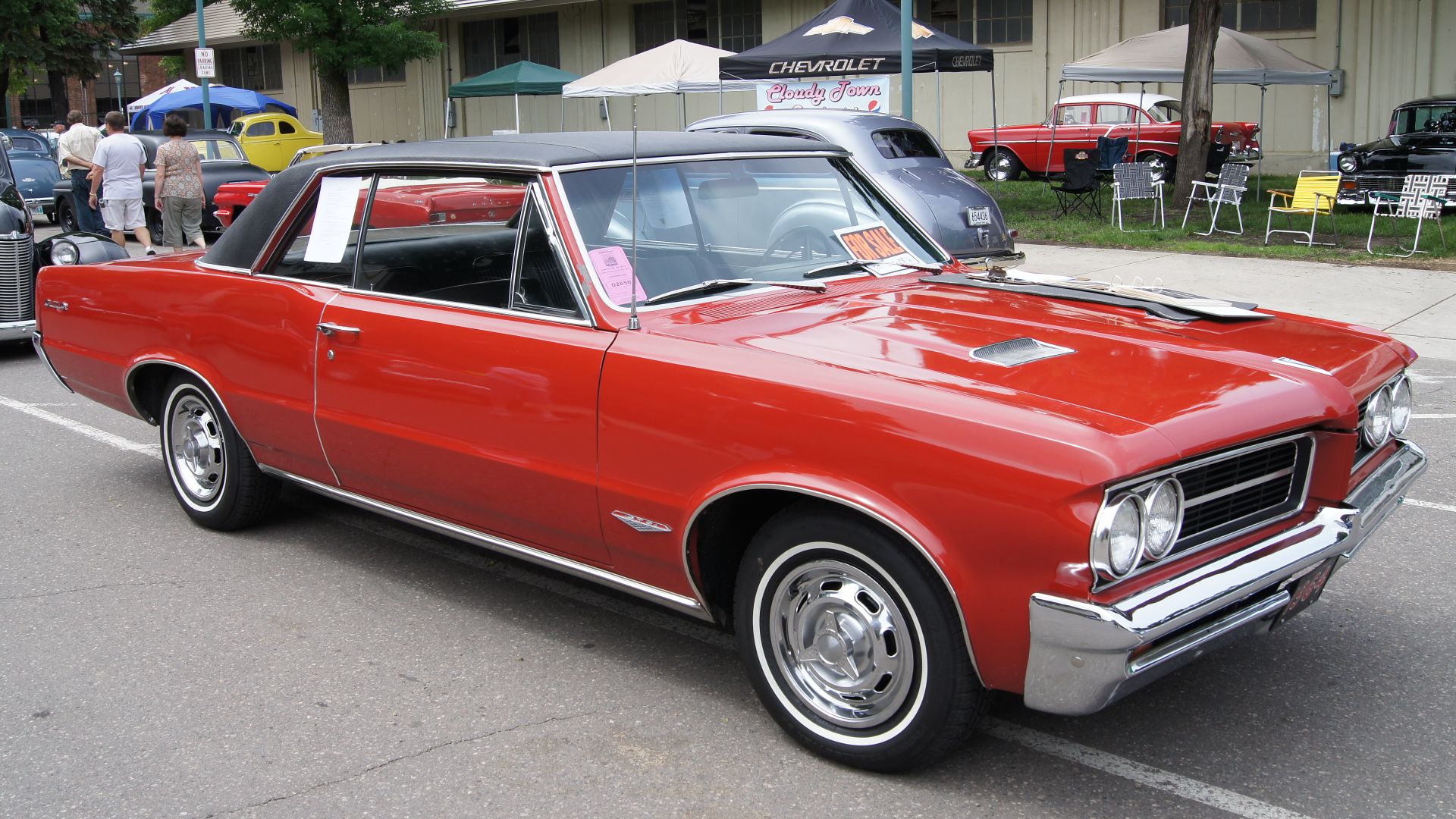 File:64 Pontiac GTO (9121534394).jpg