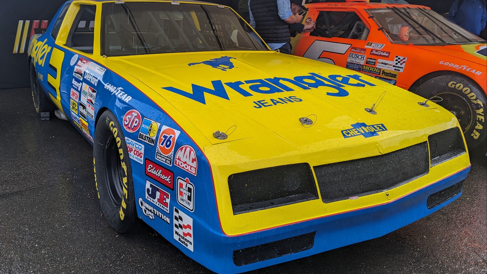 File:1984 Chevrolet Monte Carlo NASCAR.jpg