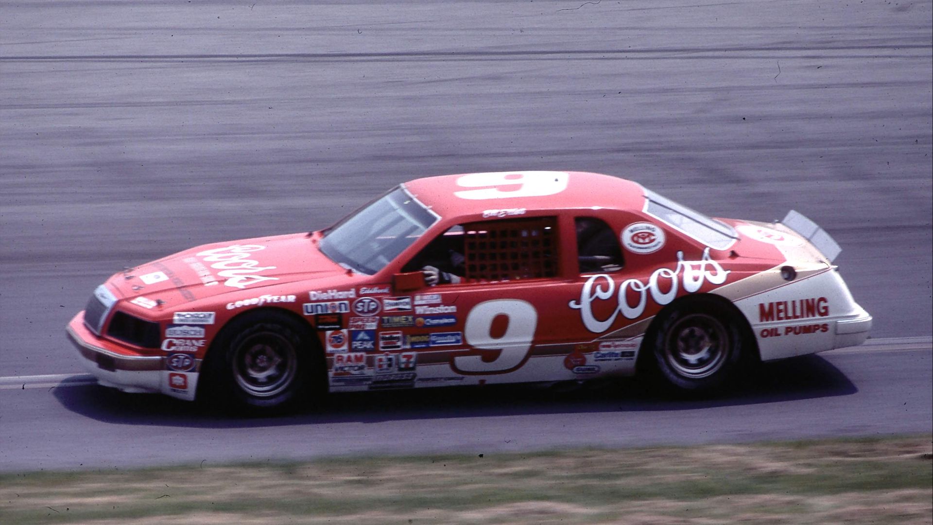 File:Bill Elliott 9 Coors Ford.jpg