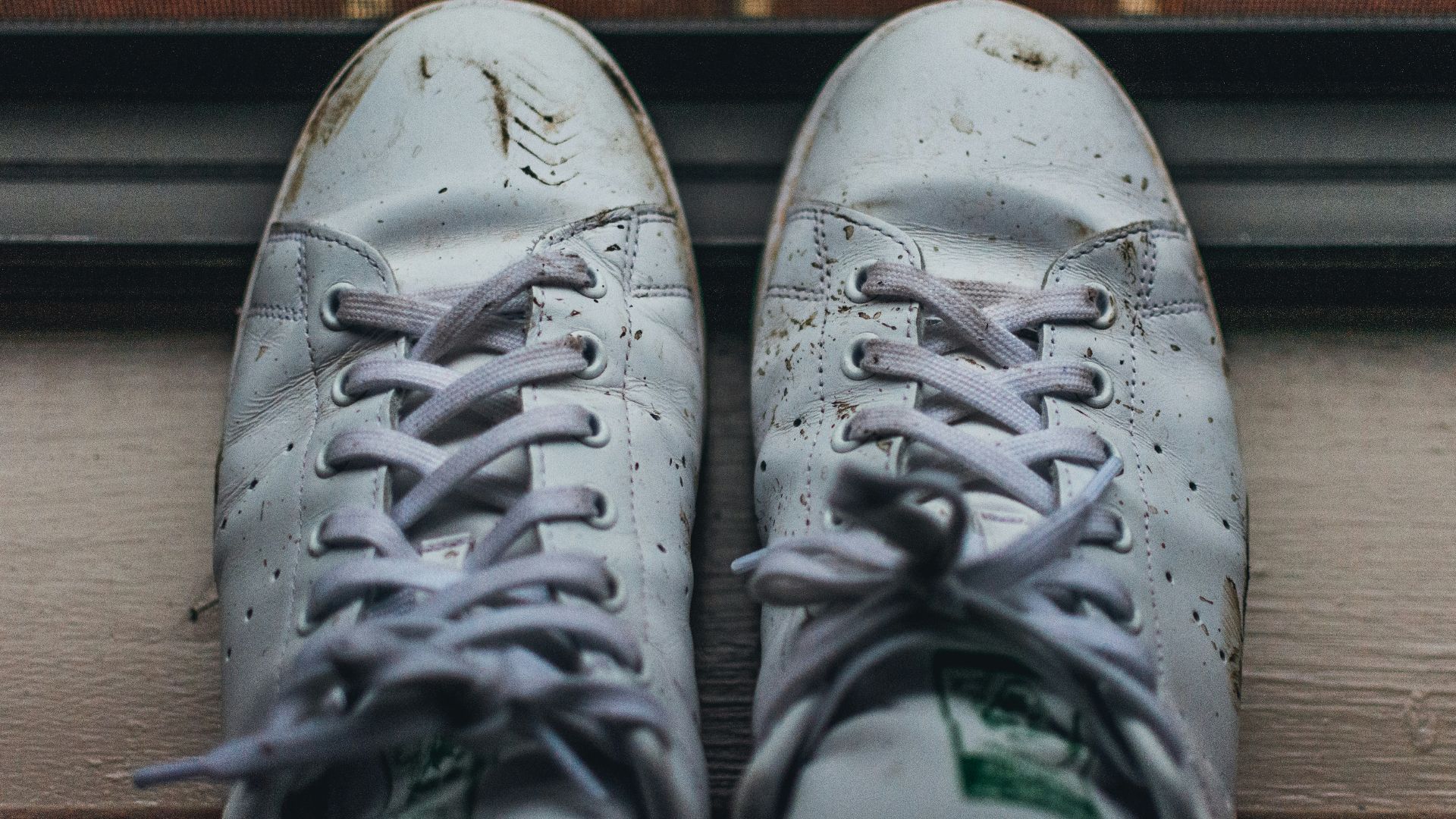 gray and white nike athletic shoes