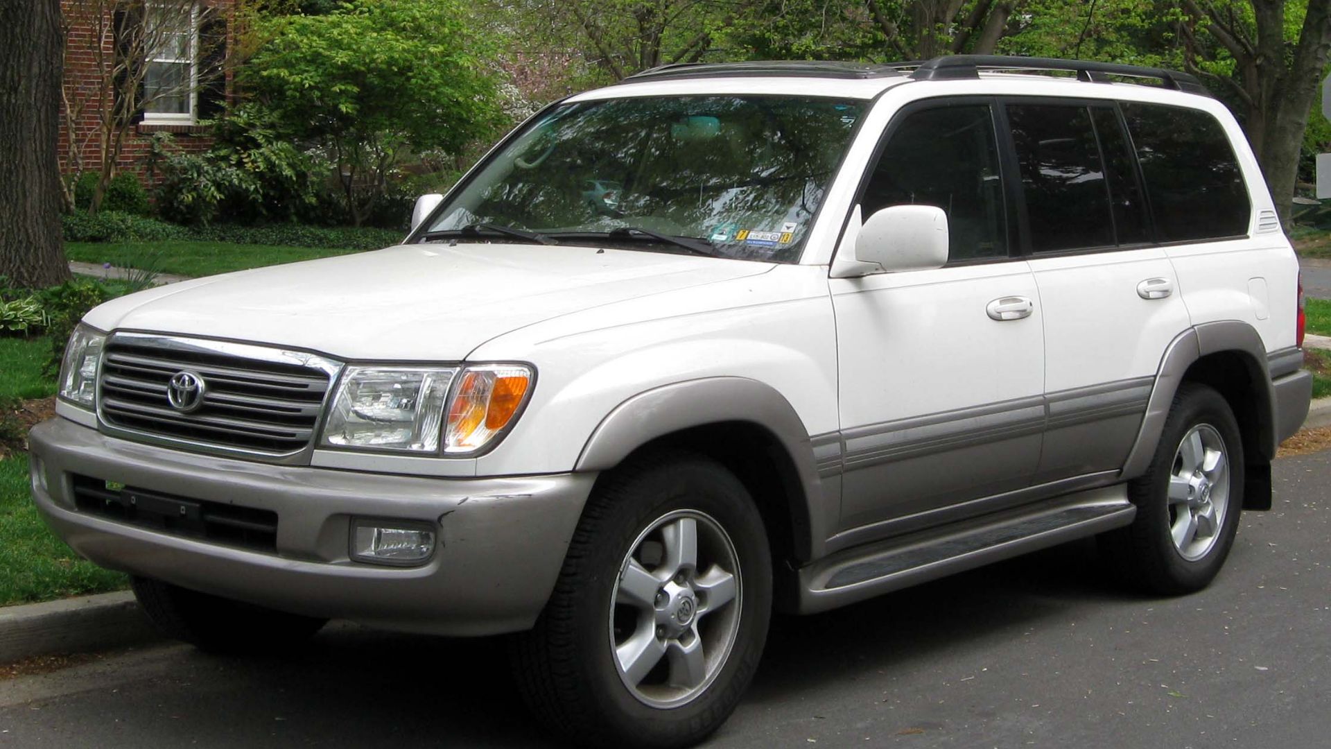 File:2003-2007 Toyota Land Cruiser -- 04-11-2012.JPG