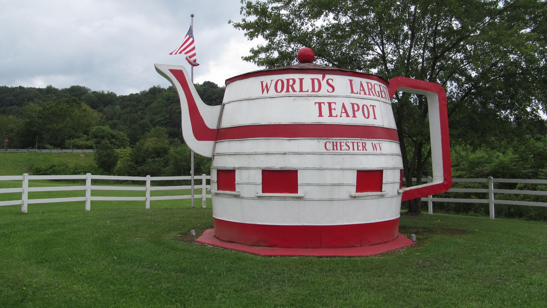 File:Chester, West Virginia - 7934219552.jpg