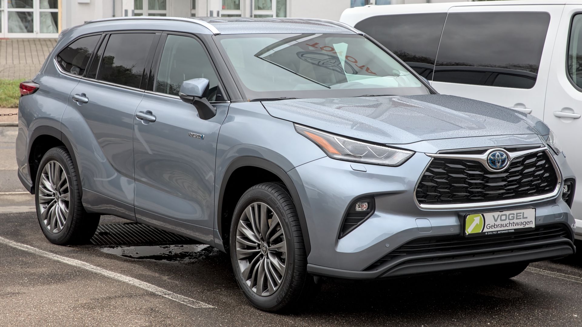 File:Toyota Highlander Hybrid (XU70) 1X7A6356.jpg