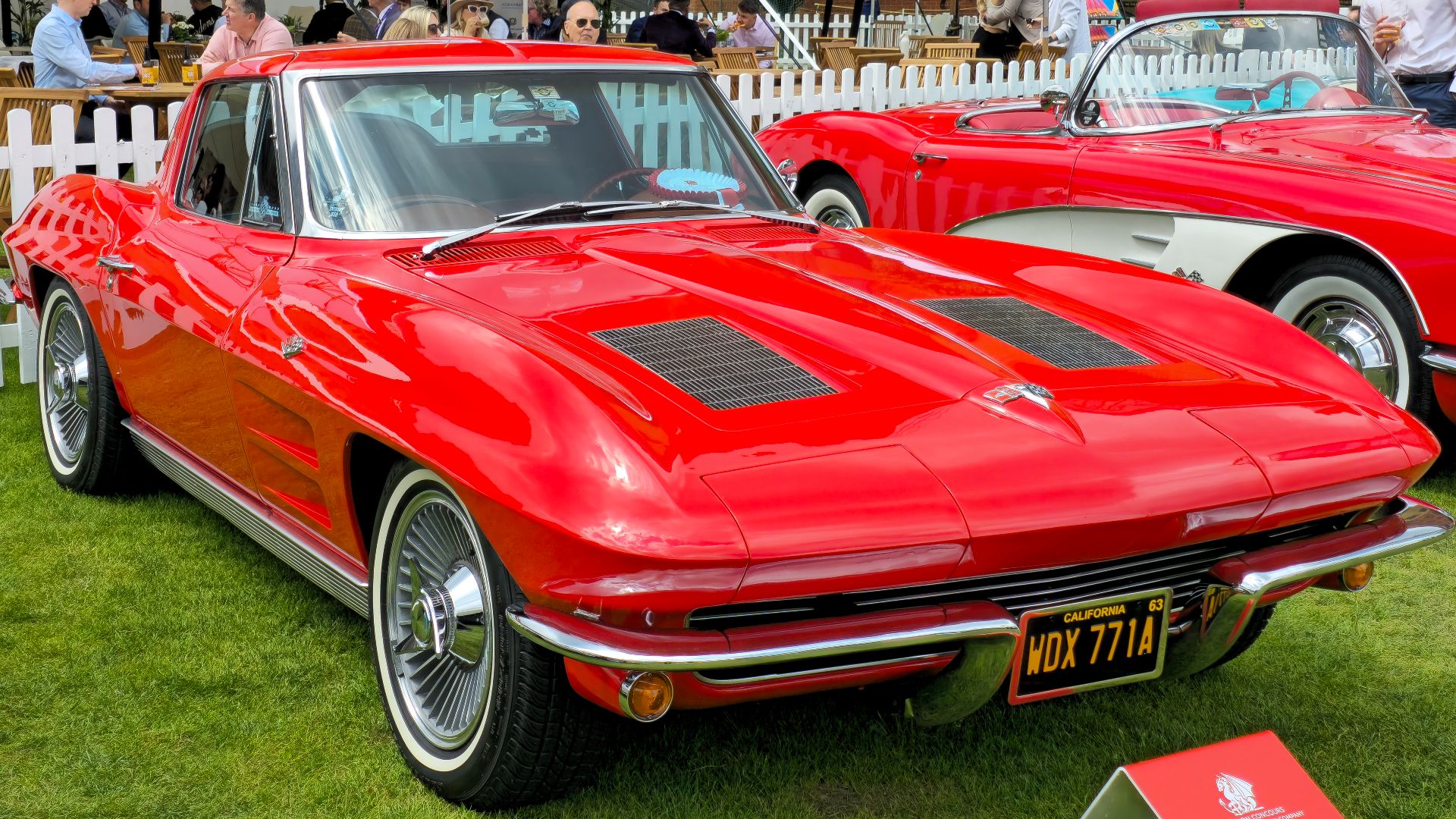 File:1963 Chevrolet Corvette C2 Split Screen Coupe.jpg