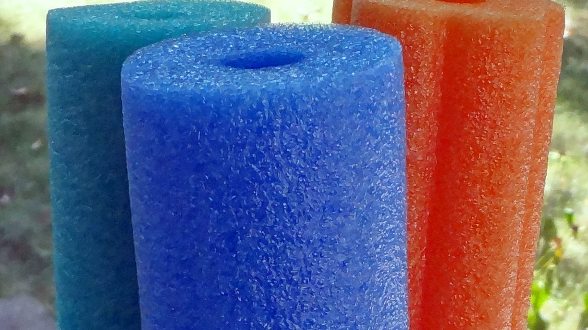 File:Pool Noodles (9733355071).jpg