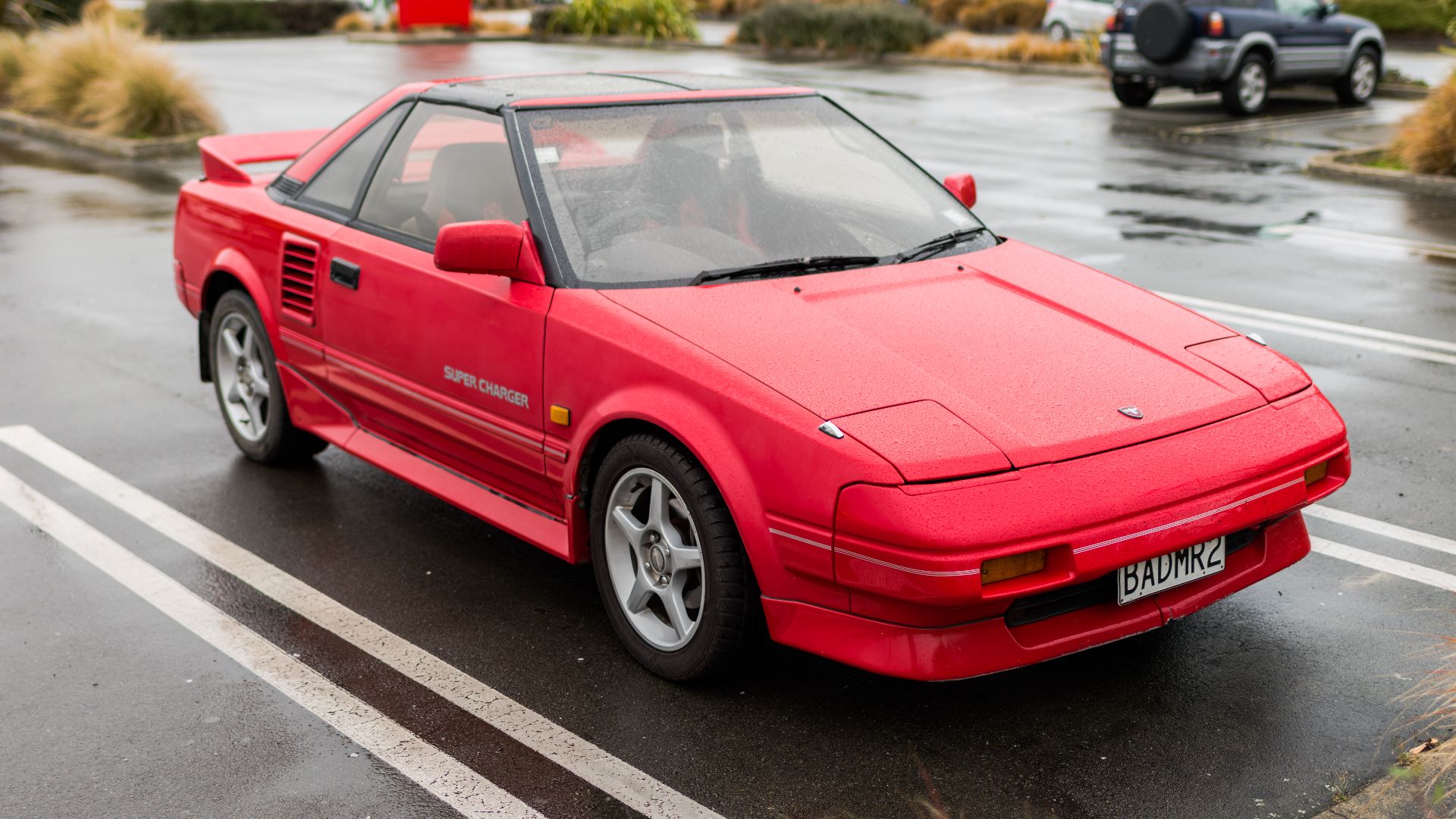 File:1987 Toyota MR2 AW11.jpg