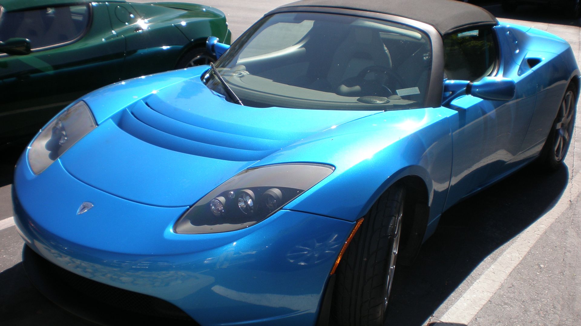 File:Electric blue Tesla Roadster front.JPG