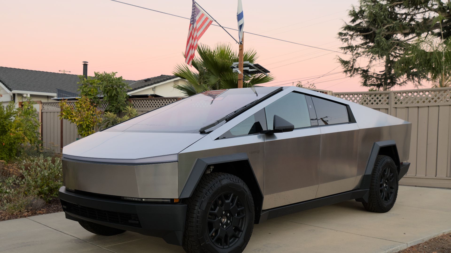 File:Foundation series Cybertruck at dusk in San Jose dllu.jpg