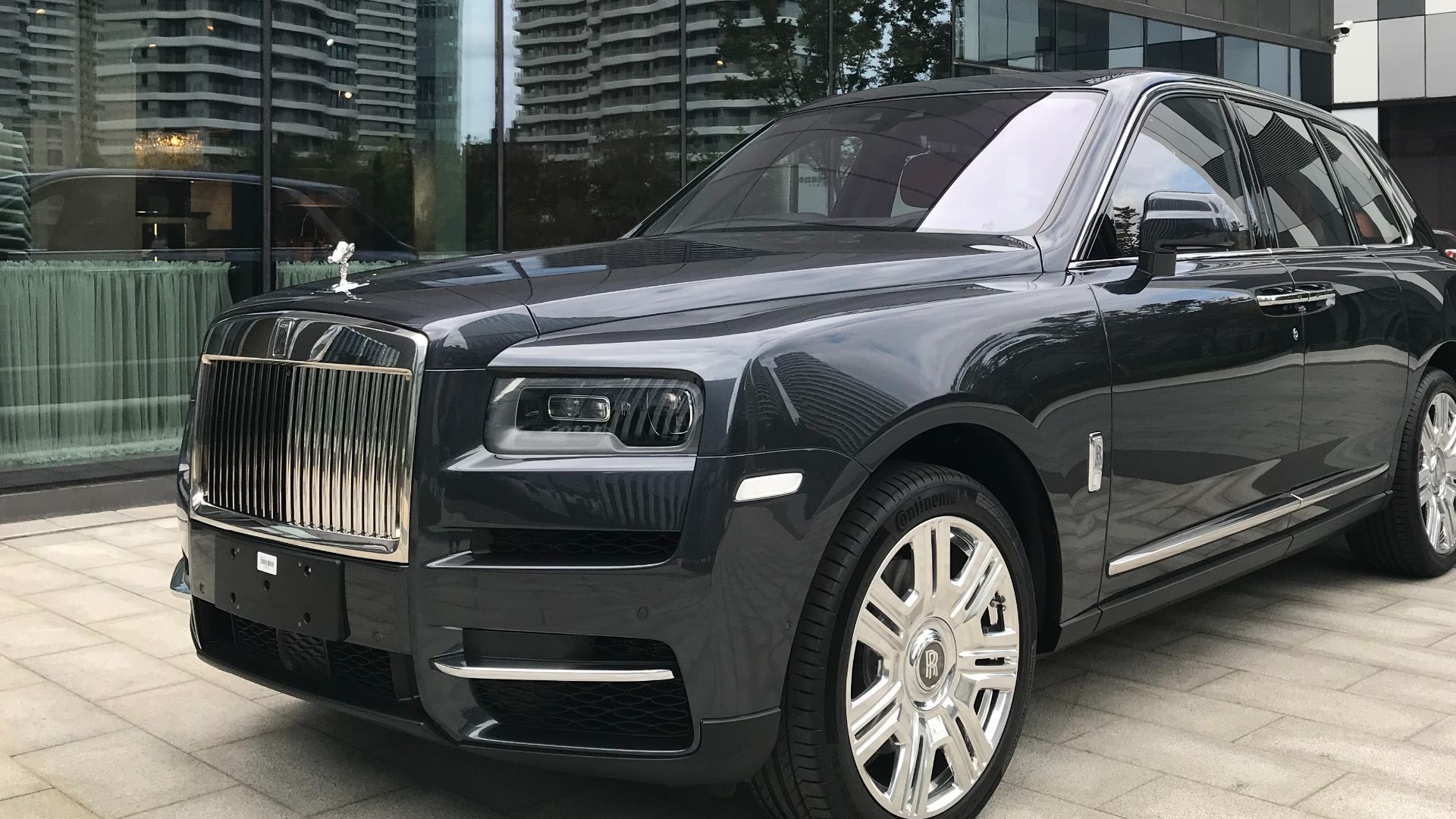 File:Rolls-Royce Cullinan 001.jpg