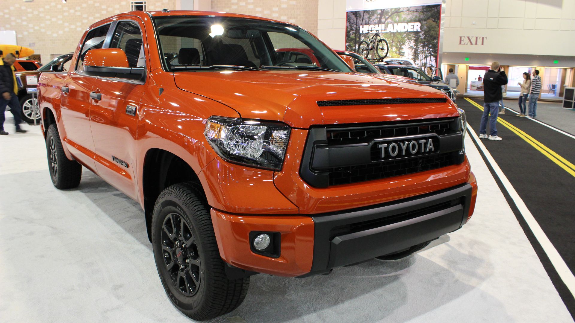 File:Toyota Tundra TRD Pro (15845664454).jpg
