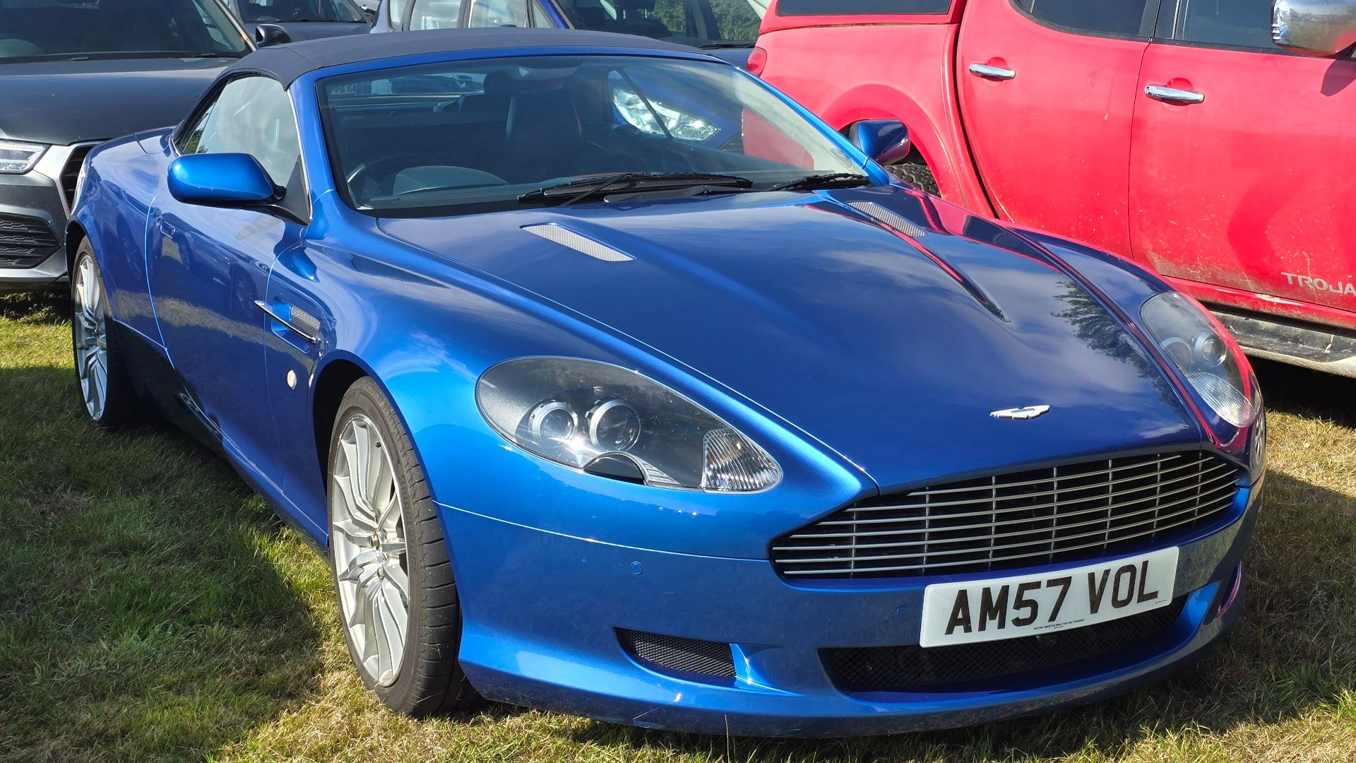 File:2007 Aston Martin DB9 Volante Auto.jpg