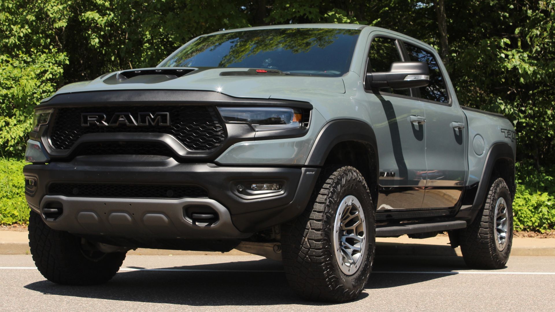 File:2021-22 RAM 1500 TRX.jpg