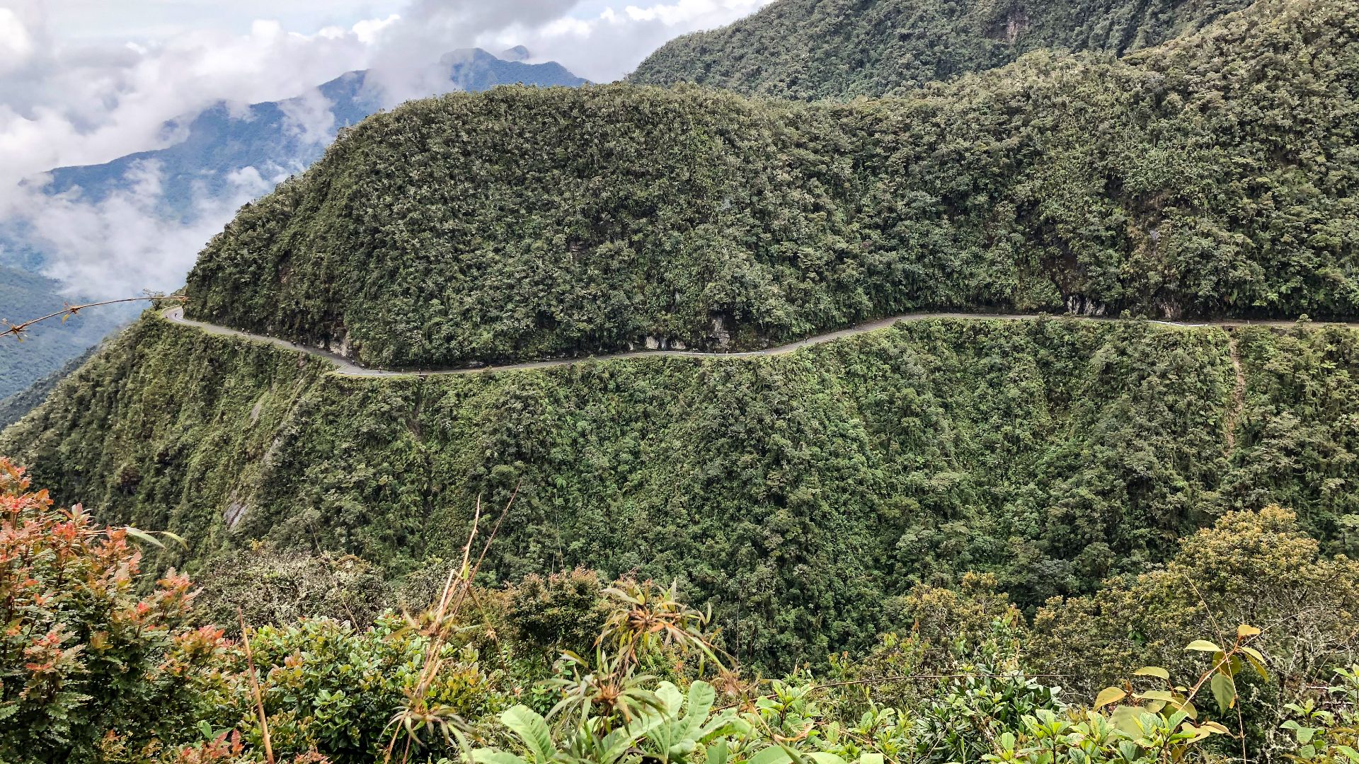 File:03-Yungas Rd North-nX-10.jpg