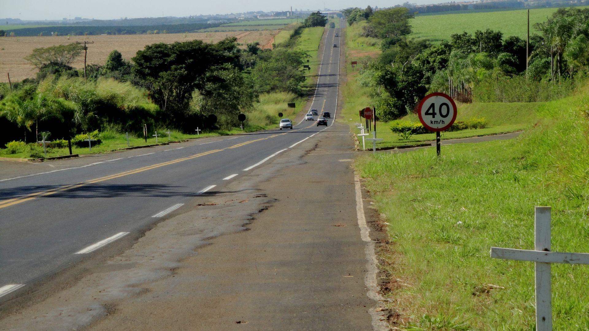File:Rodovia Armando de Salles Oliveira - SP-322, também chamada de Rodovia da Morte por causa dos acidentes no trecho Bebedouro-Olimpia - panoramio.jpg