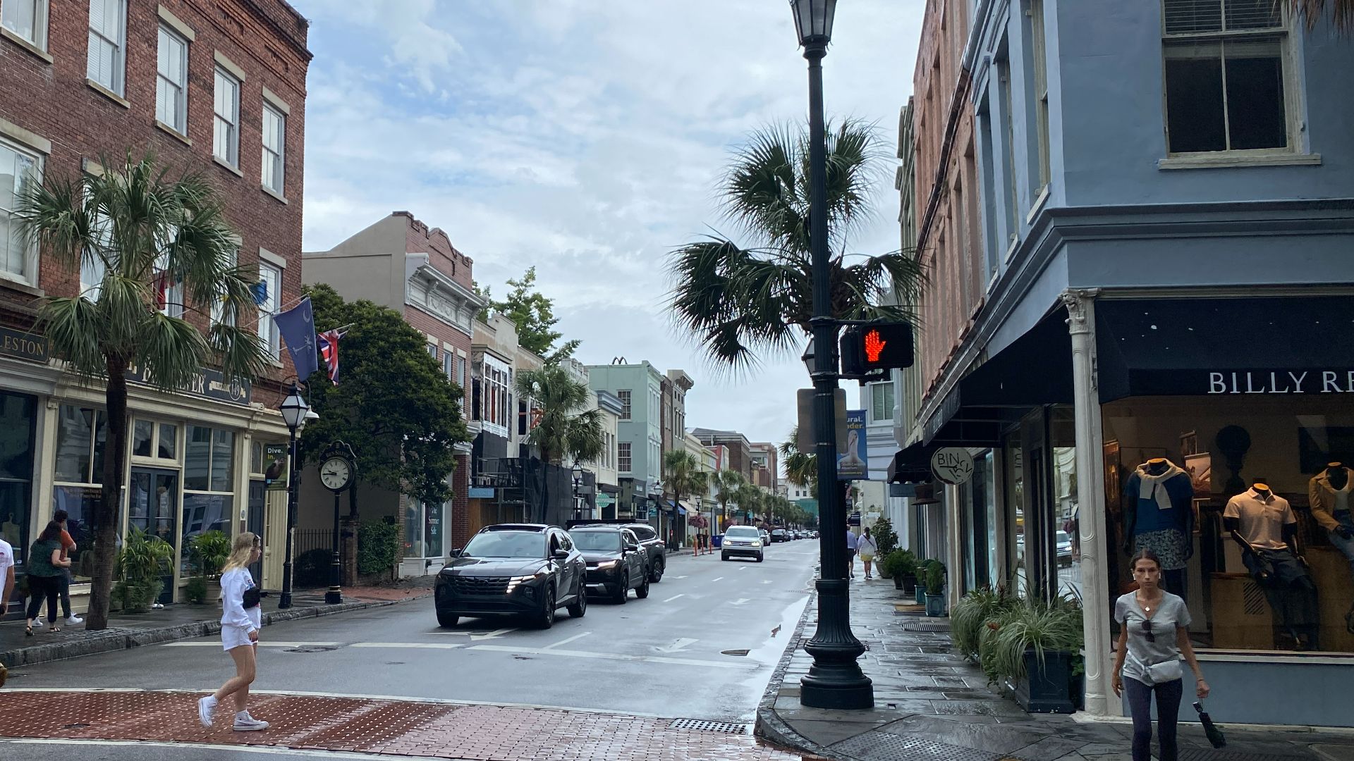 File:King St @ Queen St Charleston, South Carolina July 2024.jpg