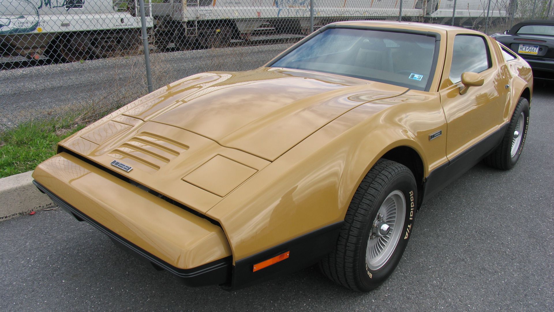 File:Bricklin SV1 (14038538635).jpg