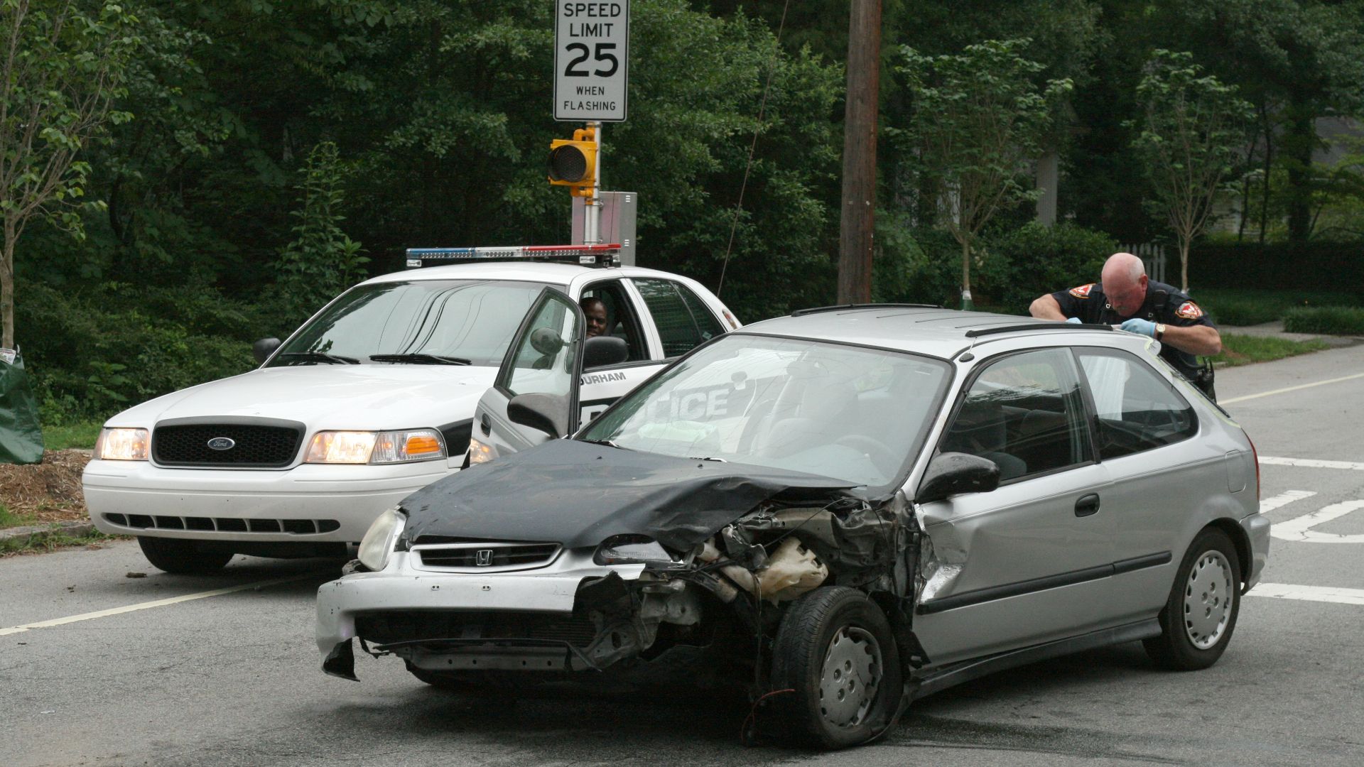 File:2010-05-30 Durham Police checking wrecked Honda Civic.jpg