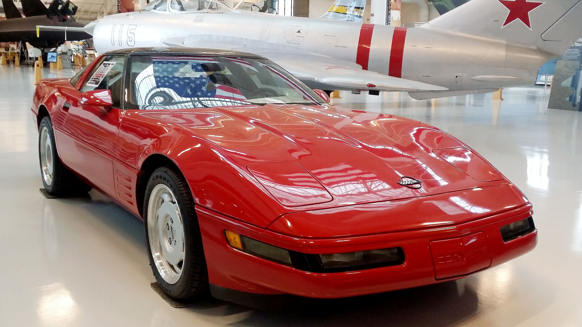 File:1990 Chevrolet Corvette ZR1.jpg