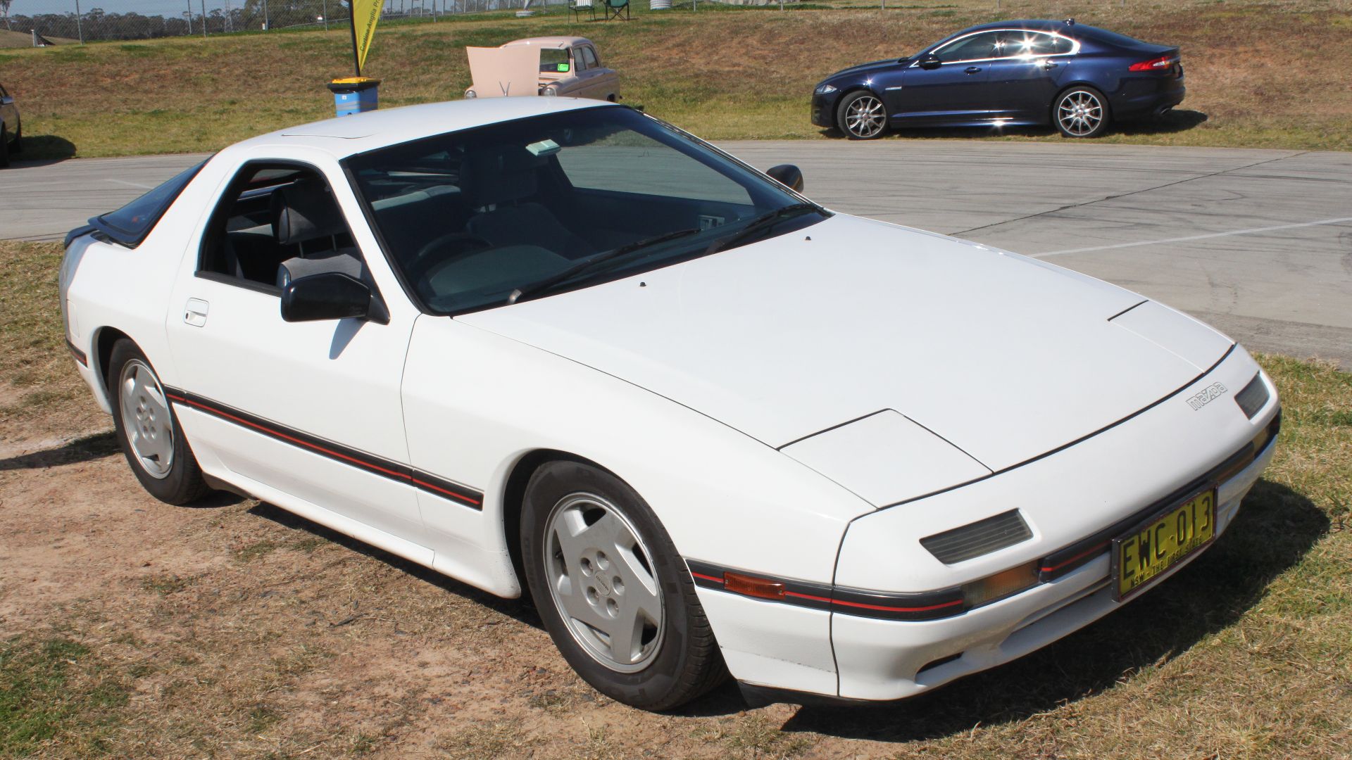 File:1986 Mazda RX-7 (FC) coupe (21105743820).jpg