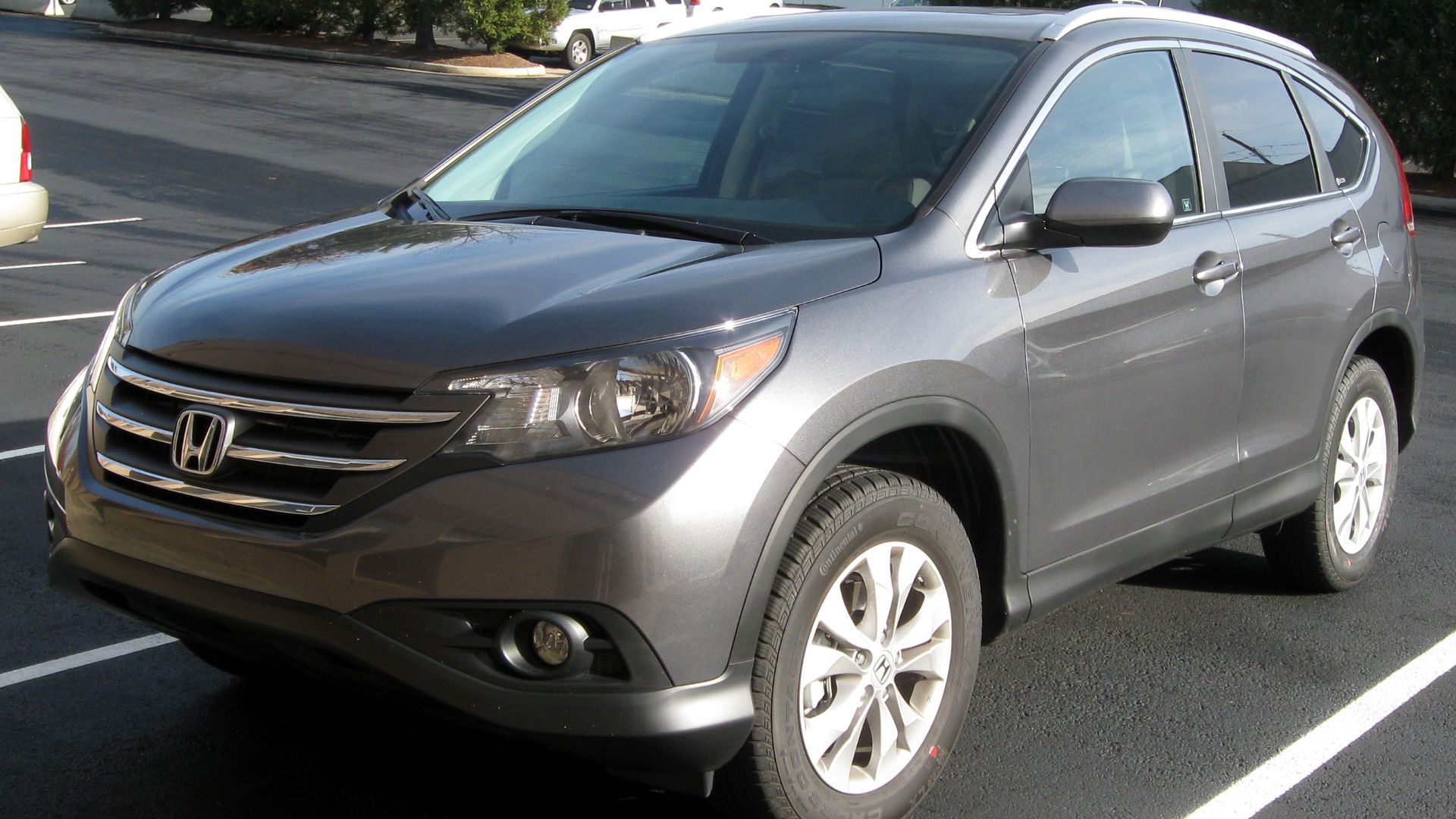 File:2012 Honda CR-V -- 12-22-2011.jpg