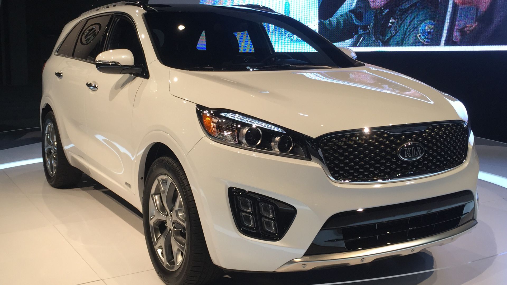File:2016 Kia Sorento.jpg