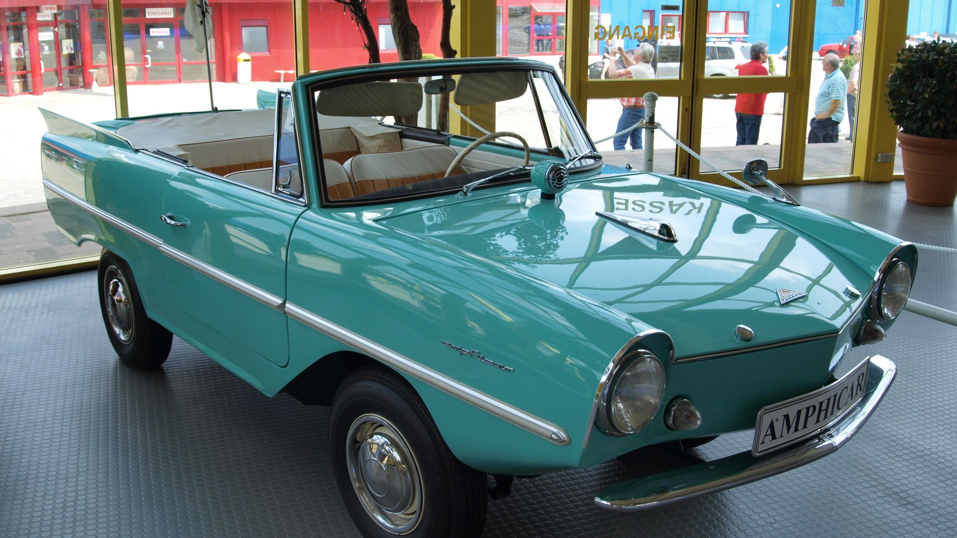 File:Amphicar p1.jpg