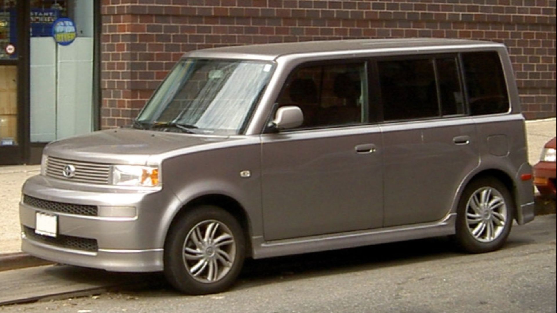 File:Scion xB.JPG