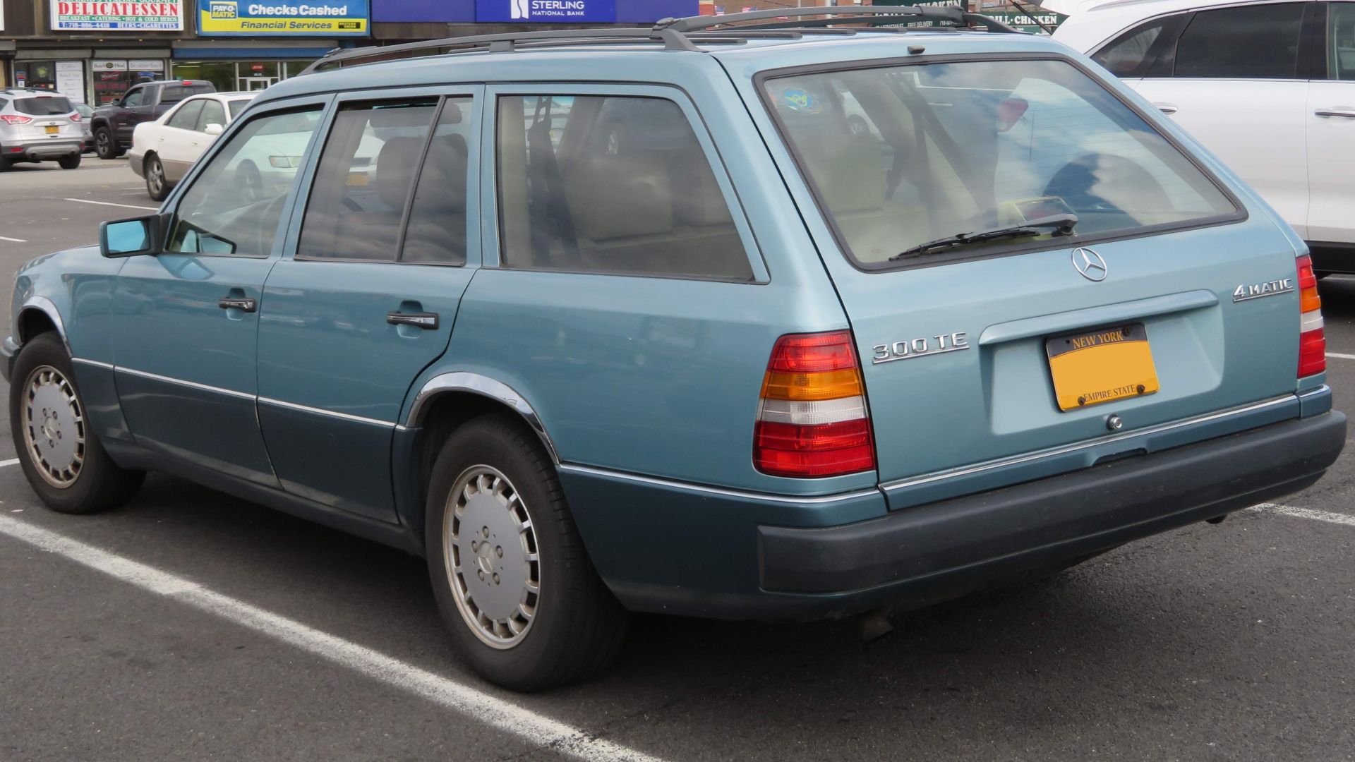 File:1991 Mercedes-Benz 300 TE (W124) Estate rear 5.20.18.jpg