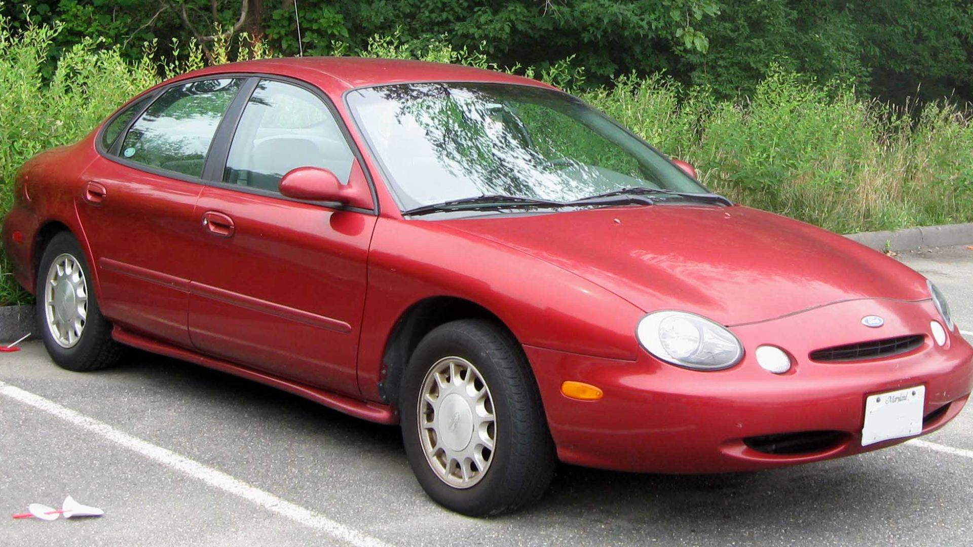 File:96-97 Ford Taurus sedan.jpg