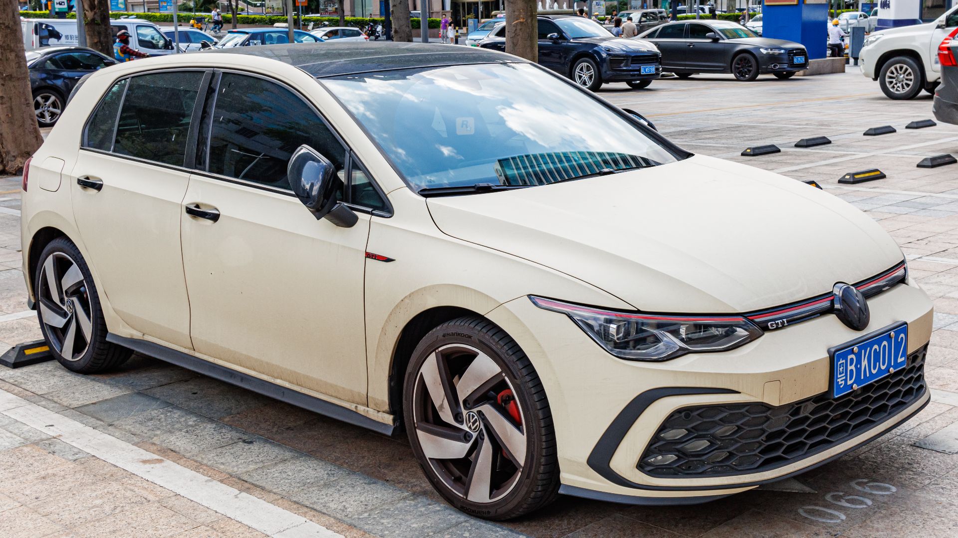 File:VOLKSWAGEN GOLF GTI (Mk8 CD1) China (11).jpg