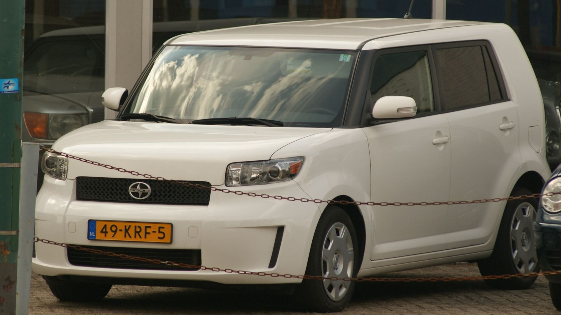 File:2009 Scion xB (14844557662).jpg