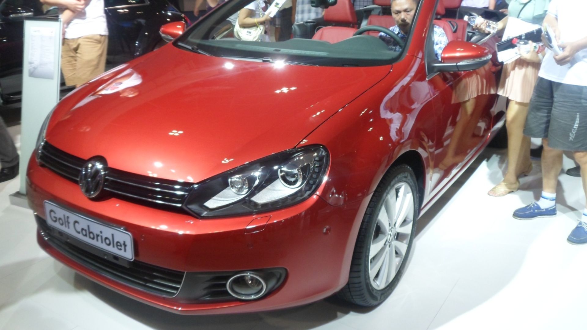 File:Volkswagen Golf VI Cabriolet Auto Chongqing 2012-06-07.JPG