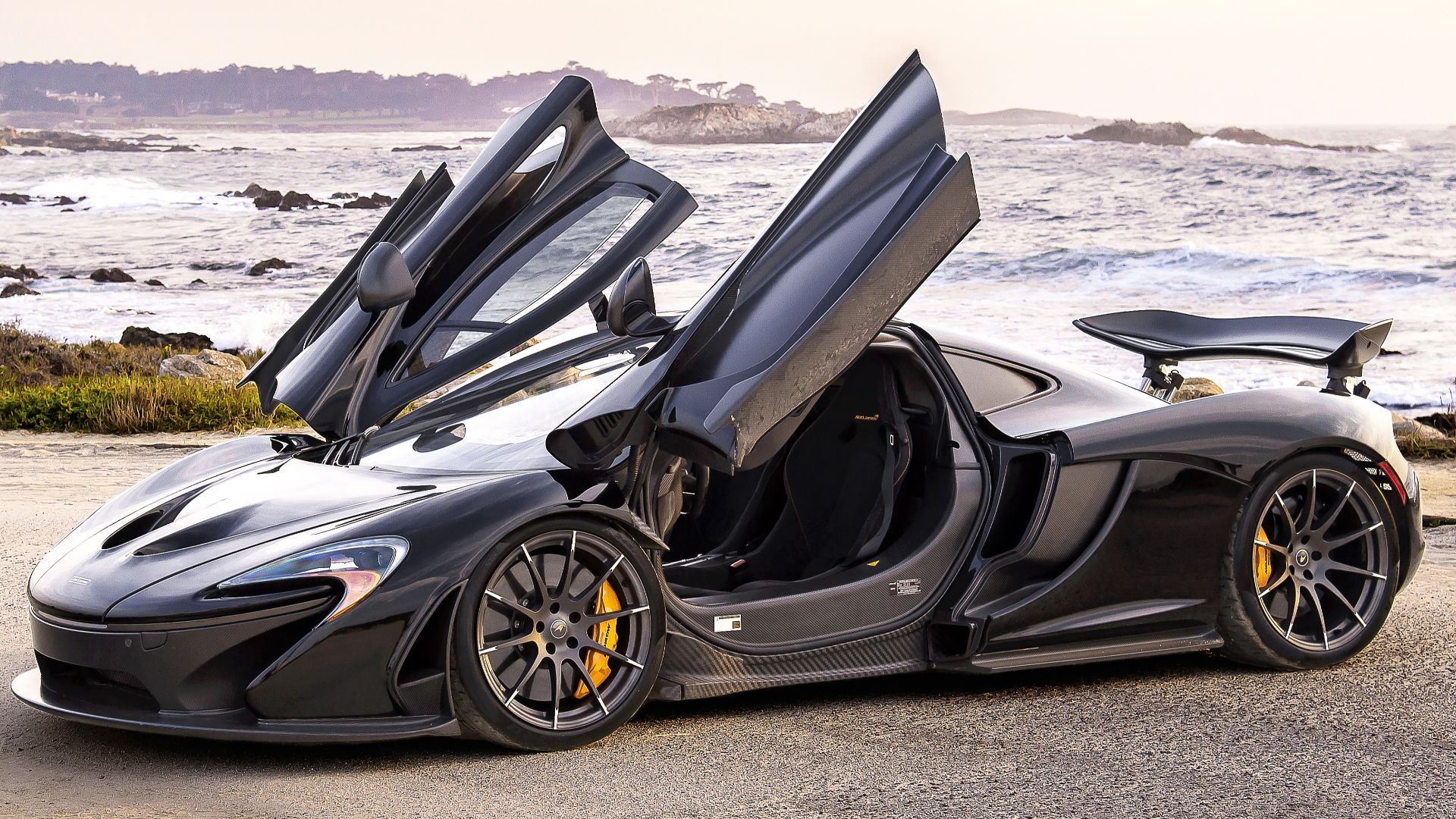 File:McLaren P1.jpg