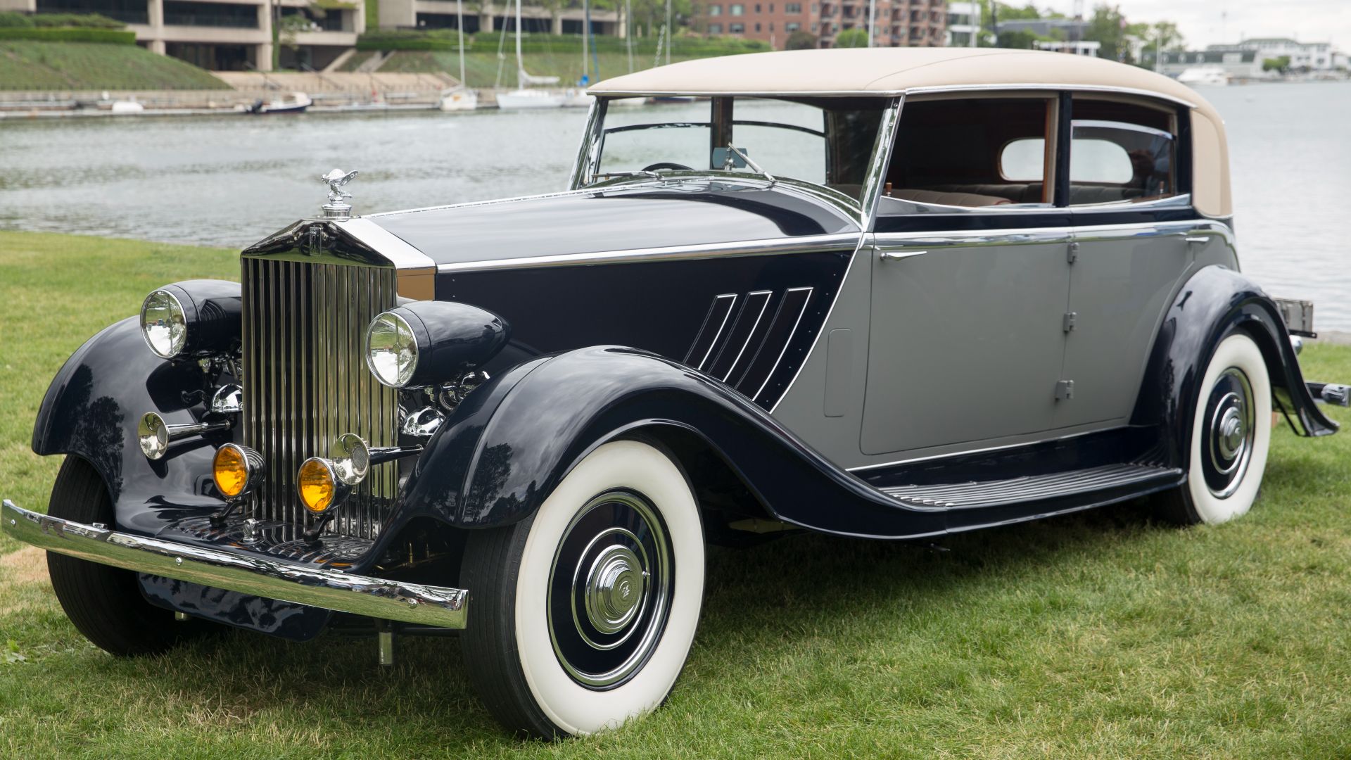 File:1937 Rolls Royce Phantom III Brewster Newmarket Faux Cabriolet, front left (Greenwich 2023).jpg