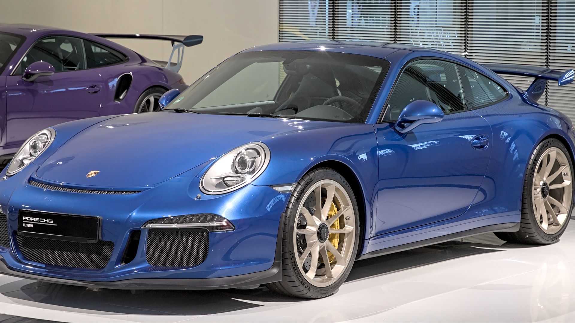 File:Porsche 911 GT3 (2013) in the Porsche-Museum (2009) 1X7A0367.jpg
