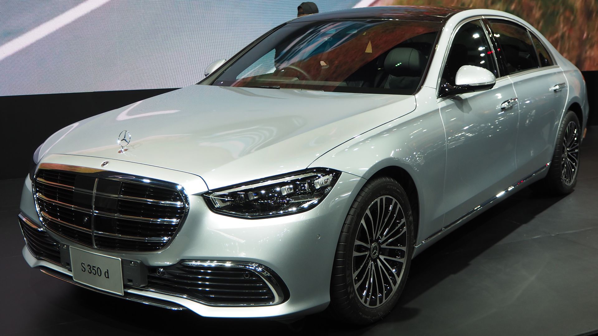 File:2021 Mercedes-Benz S-Class S350d Exclusive.jpg