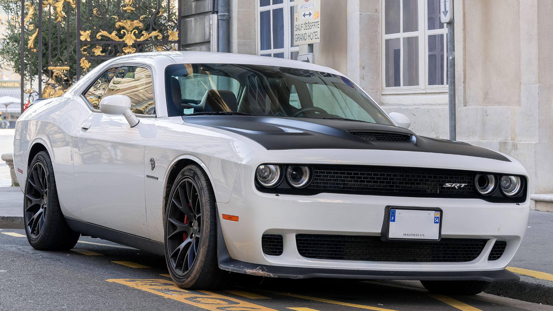 File:Dodge Challenger SRT Hellcat (51669357467).jpg
