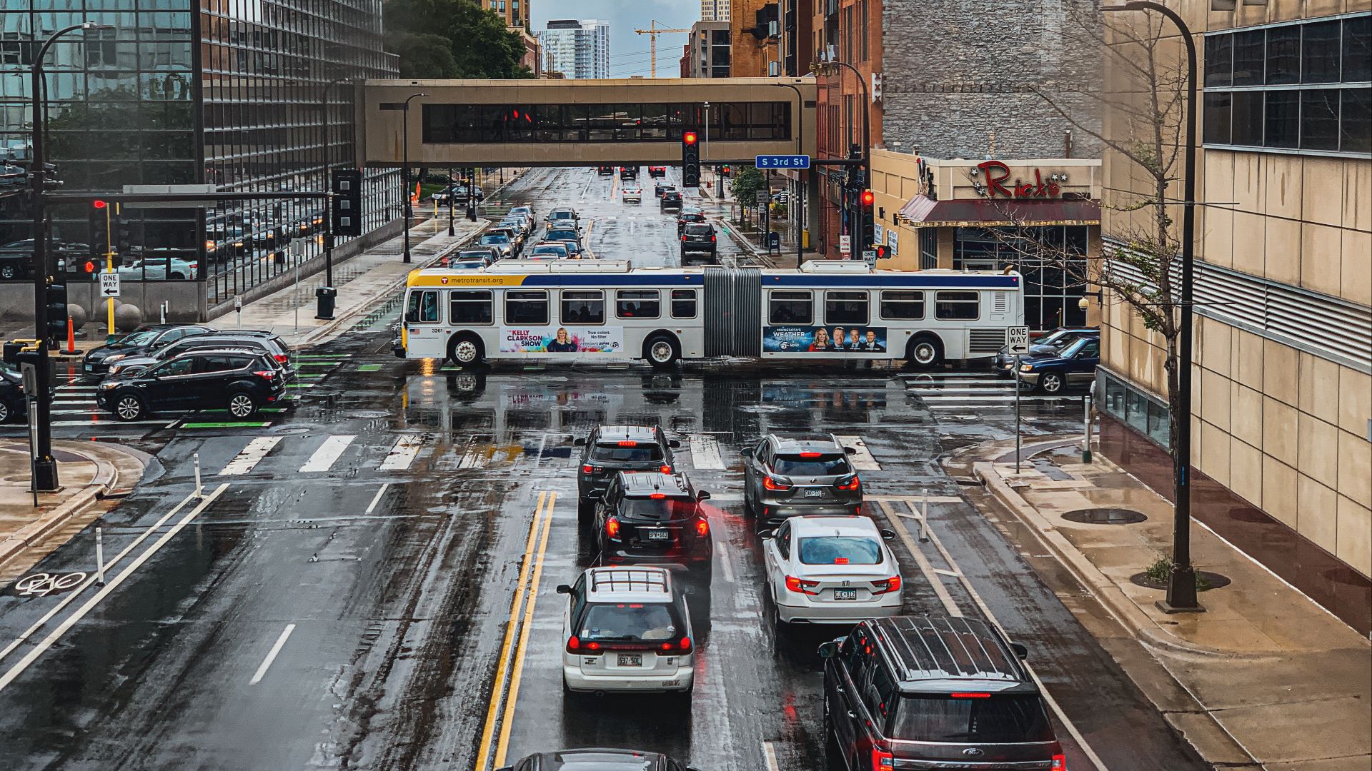 File:Downtown Minneapolis from the Skyway (48662838033).jpg