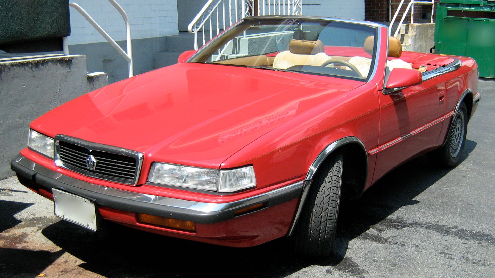 File:Chrysler TC by Maserati convertible red.jpg