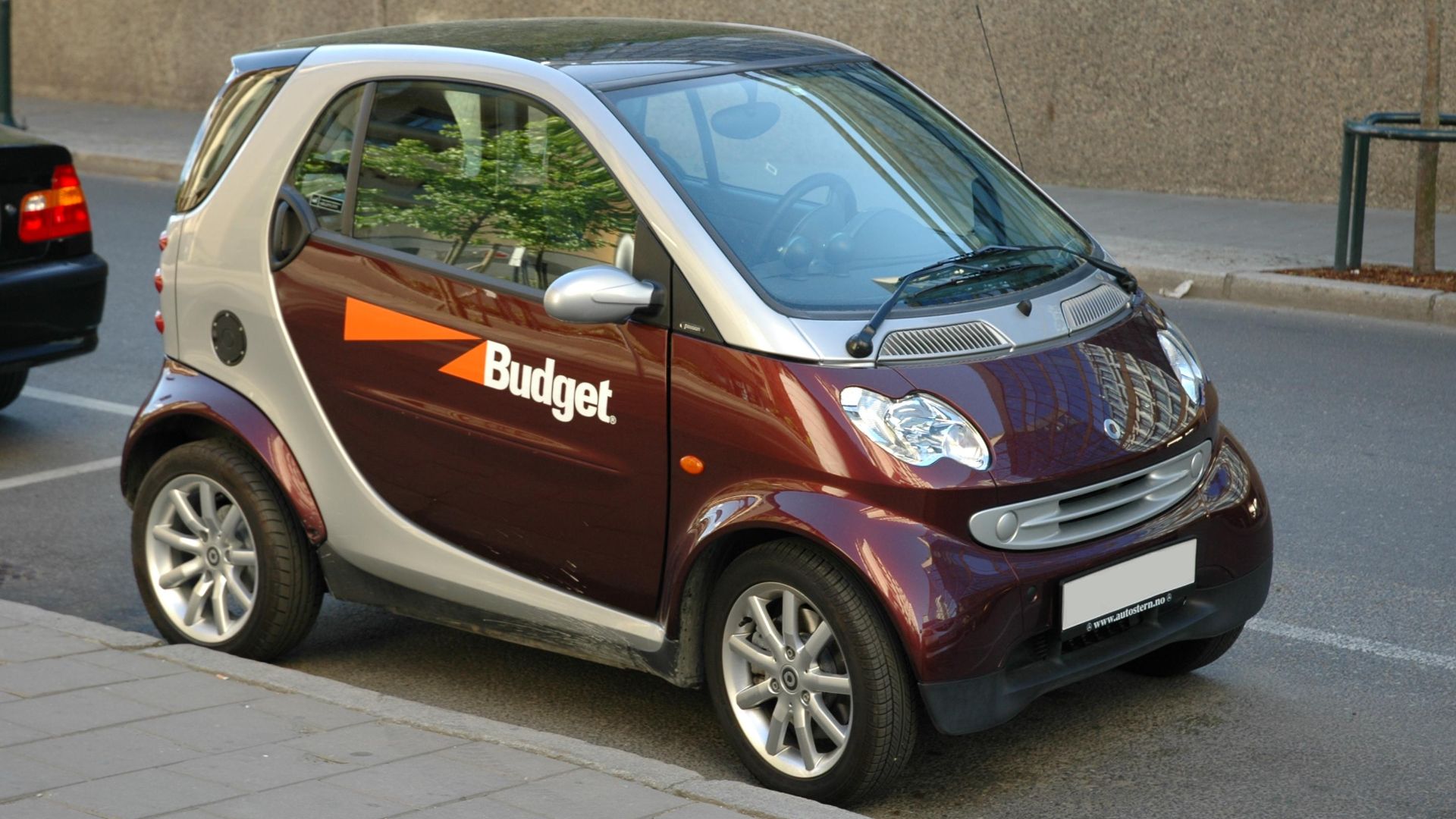File:Smart fortwo front 3jun2006.JPG
