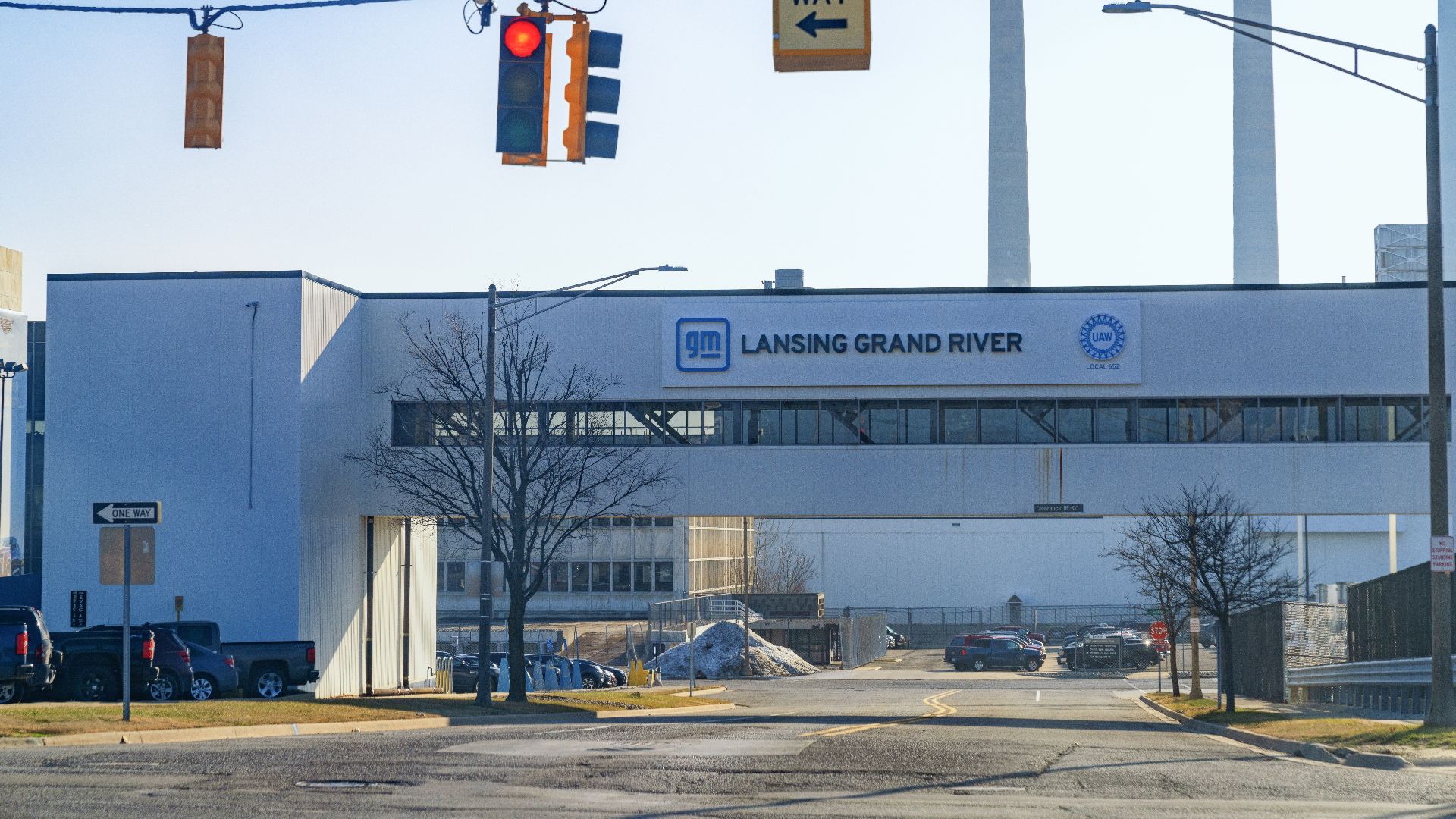File:GM Lansing Grand River Assembly Plant.jpg