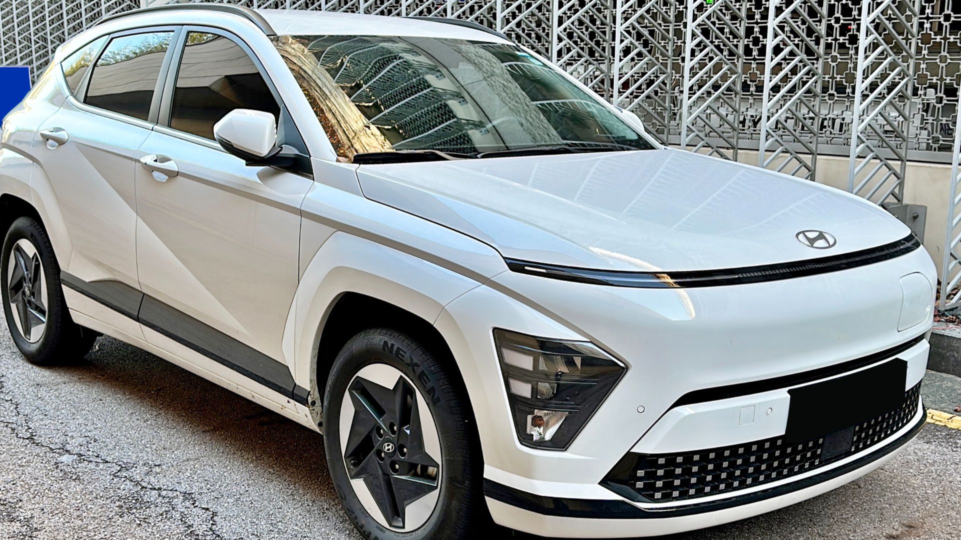 File:23 Hyundai Kona Electric (SX2) 1.jpg