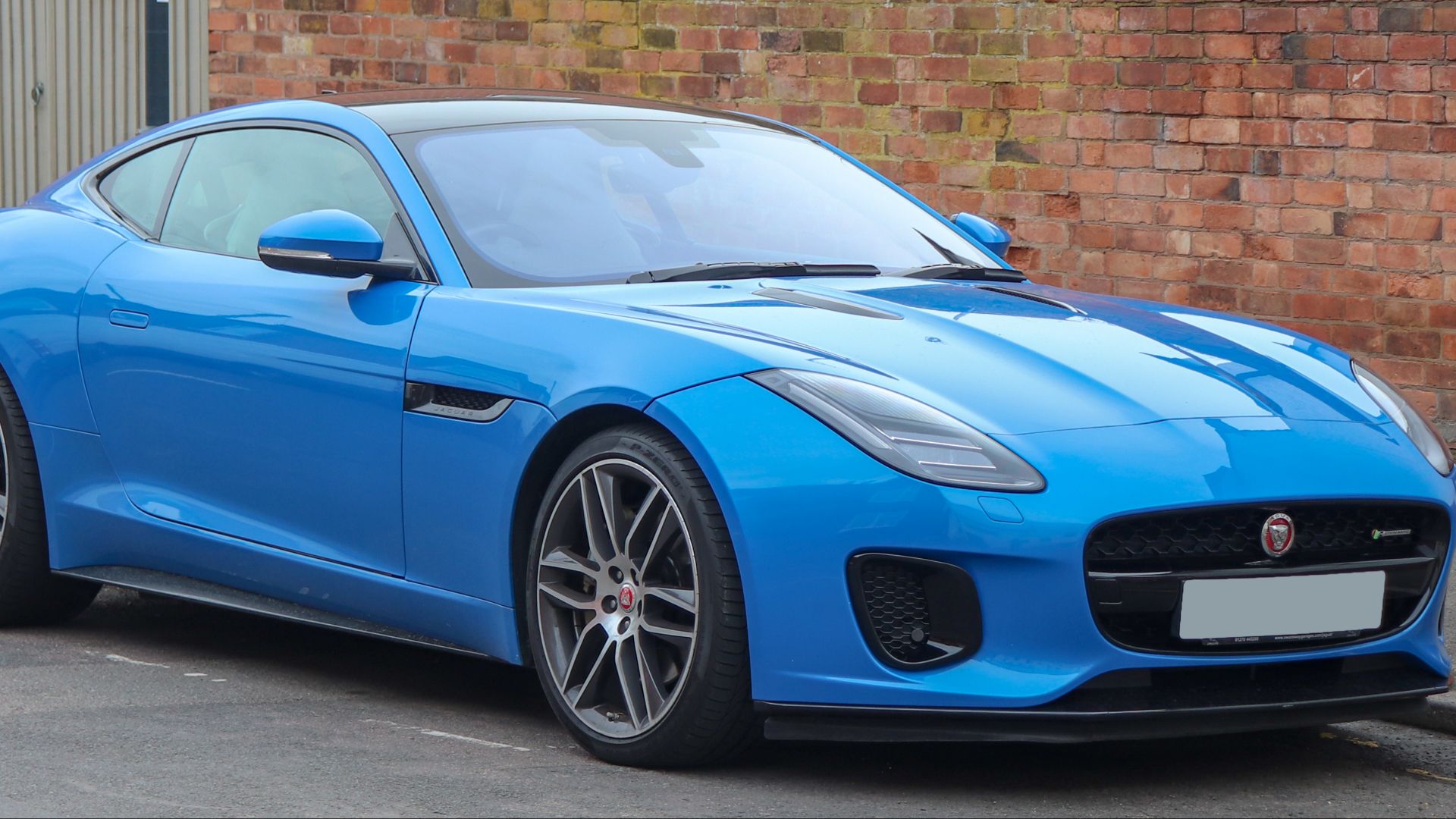File:2017 Jaguar F-Type V6 R-Dynamic Automatic 3.0 Front.jpg