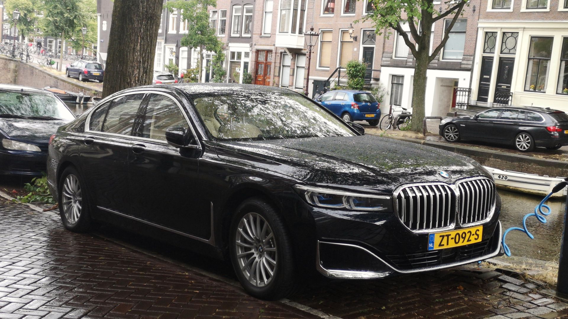 File:BMW 745e (48521048457).jpg