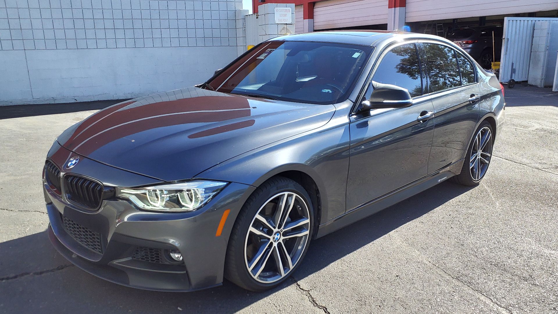 File:18 BMW 340i Base.jpg